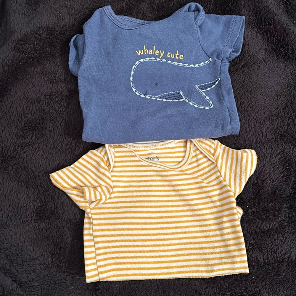 (2) 0-3M onesies